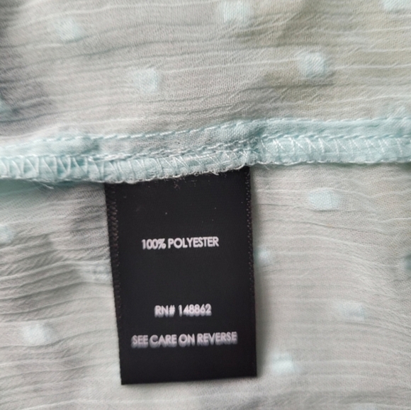 Torrid Short Sleeved Clip Dot Kimono - Size 1X - Picture 3 of 3